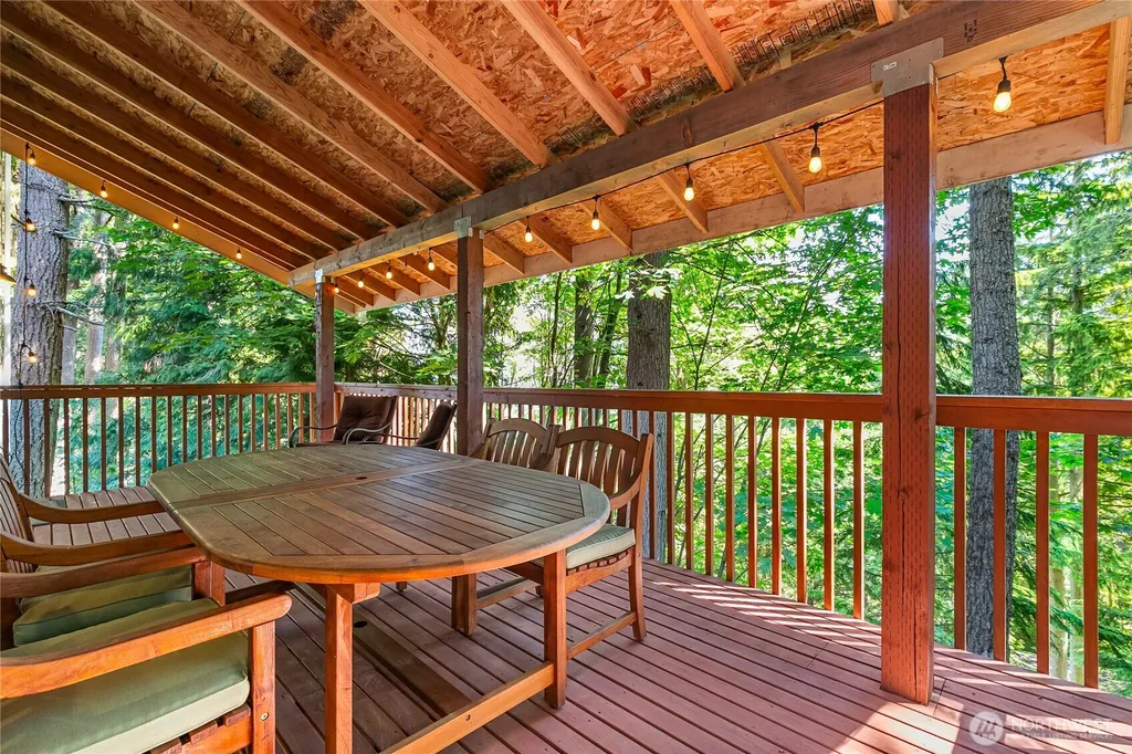 9 Jasper Ridge Lane Bellingham WA 98229