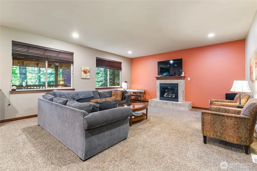 9 Jasper Ridge Lane Bellingham WA 98229