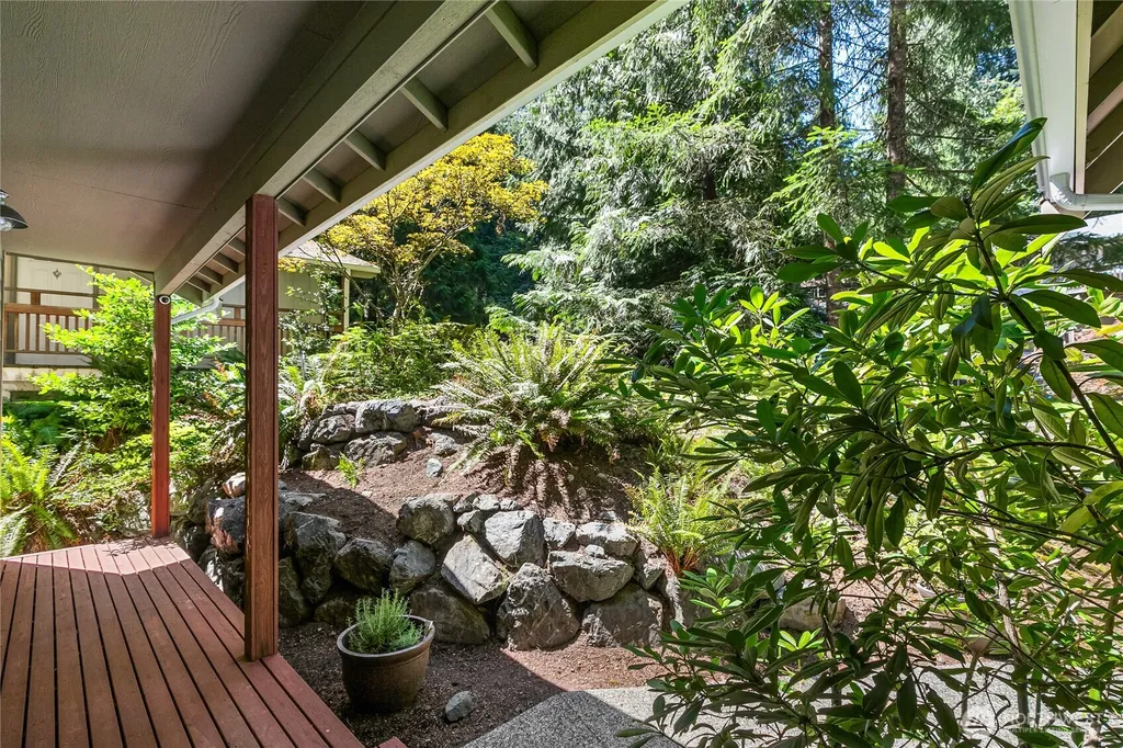 9 Jasper Ridge Lane Bellingham WA 98229