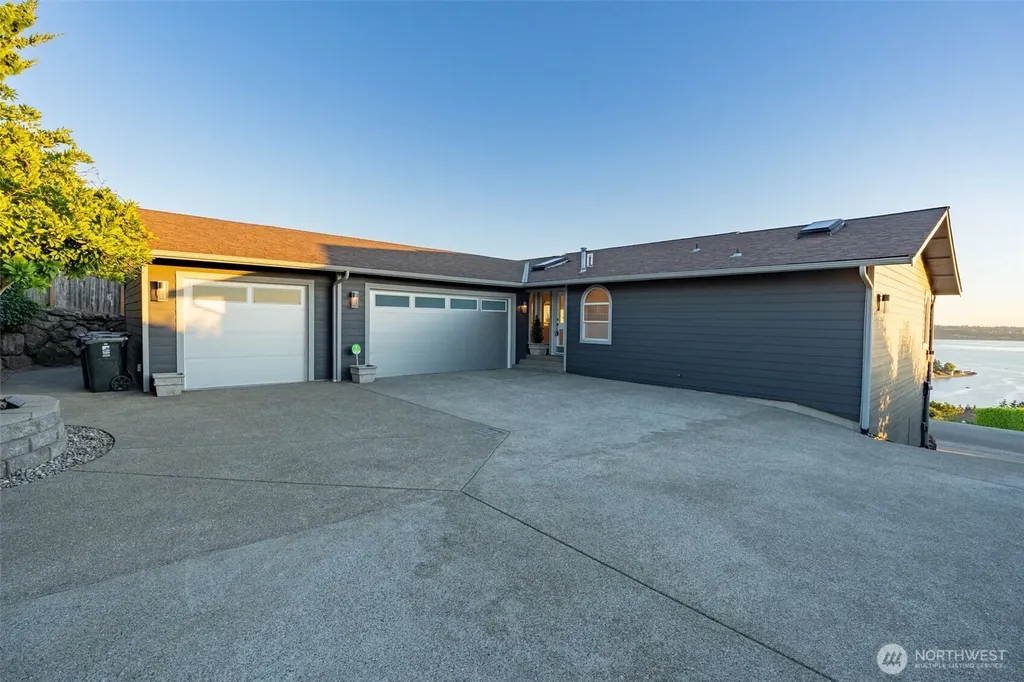 5829 Broadview Avenue NE Tacoma WA 98422