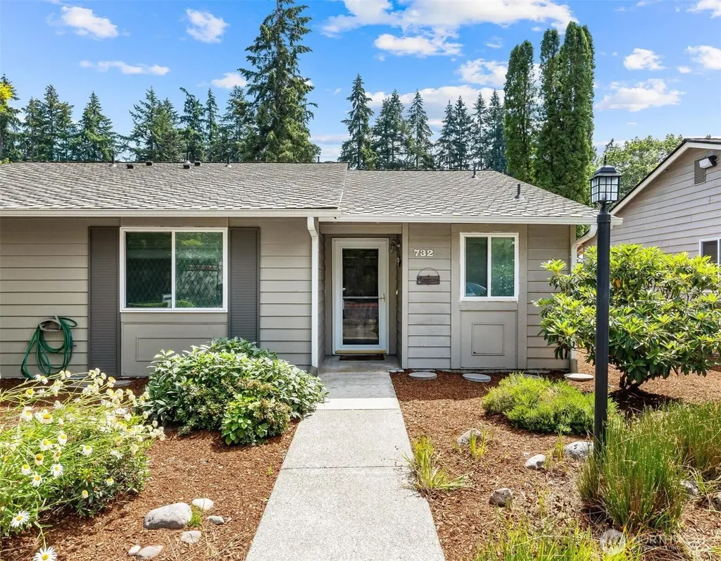732 126th Avenue NE Bellevue WA 98005