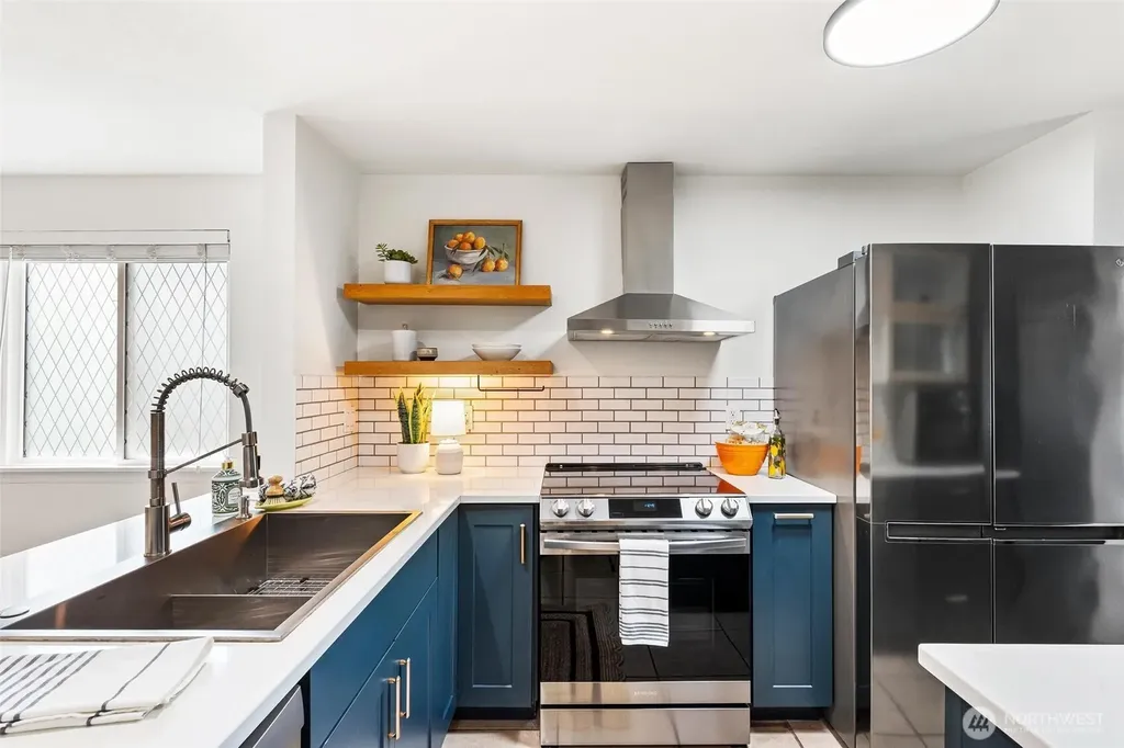 732 126th Avenue NE Bellevue WA 98005