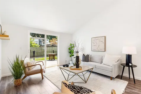732 126th Avenue NE Bellevue WA 98005
