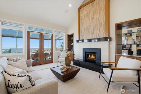 15423 SE 58th Street Bellevue WA 98006