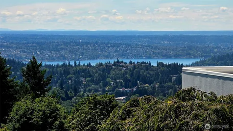 15423 SE 58th Street Bellevue WA 98006