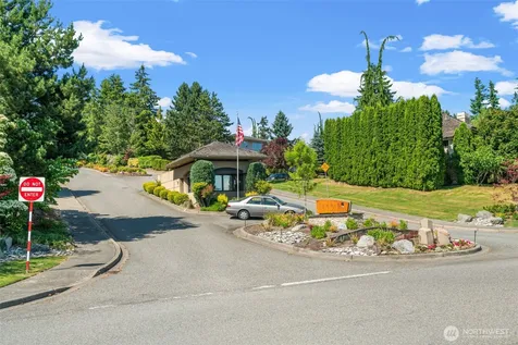 15423 SE 58th Street Bellevue WA 98006