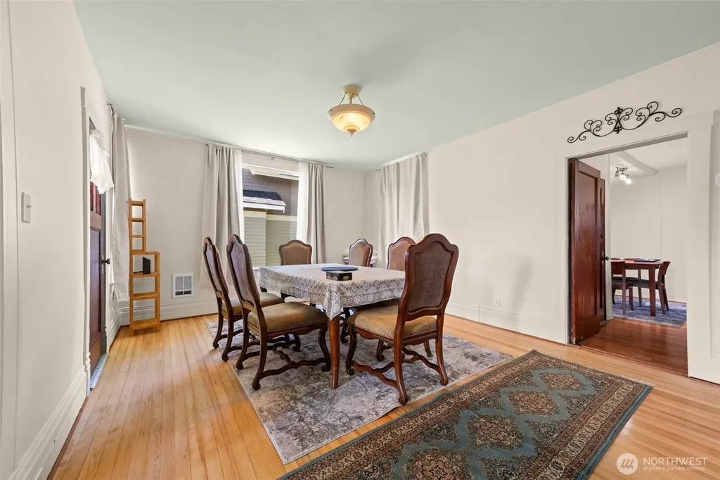 706 6th Street Hoquiam WA 98550