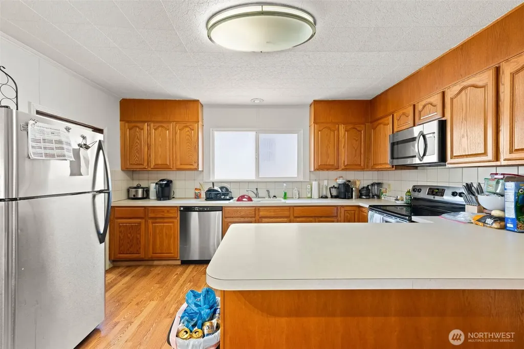706 6th Street Hoquiam WA 98550