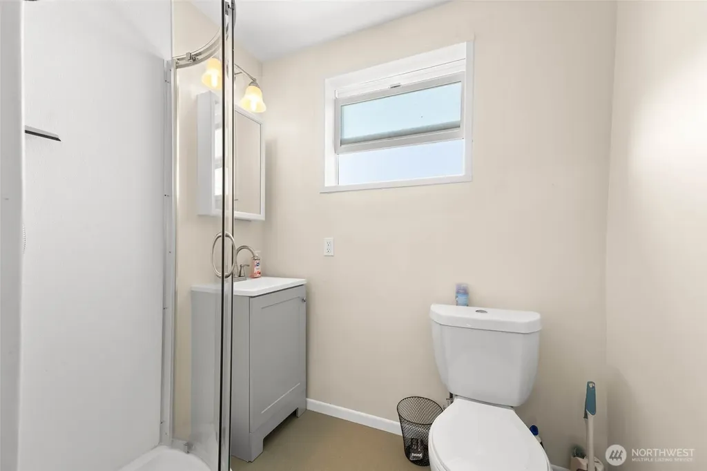 706 6th Street Hoquiam WA 98550
