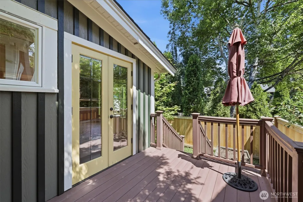 317 N 160th Place Shoreline WA 98133