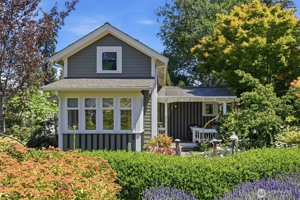 317 N 160th Place Shoreline WA 98133