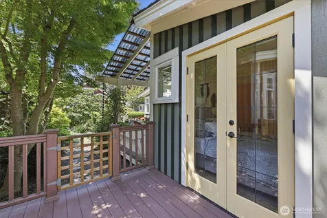 317 N 160th Place Shoreline WA 98133