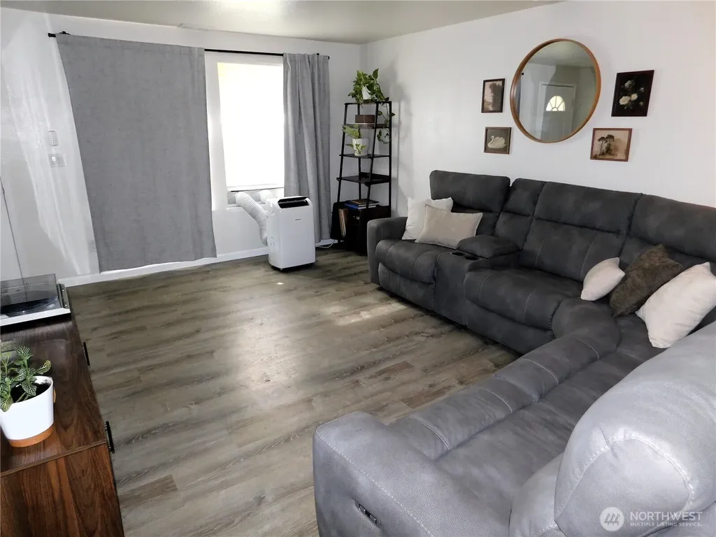 4301 S 4th Avenue Everett WA 98203