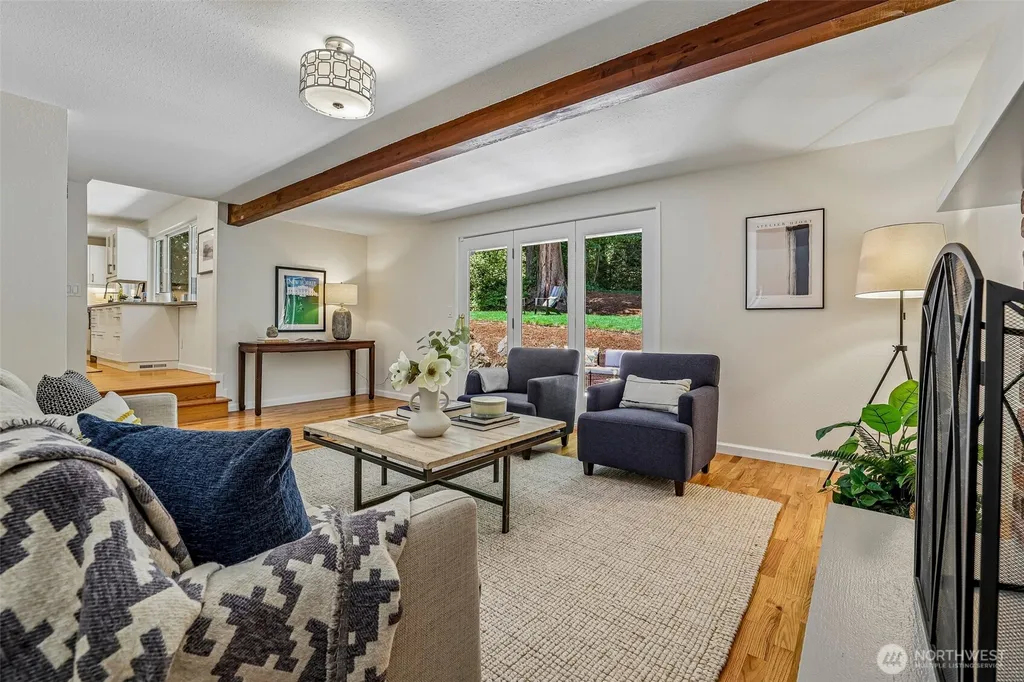 9116 SE 72nd Place Mercer Island WA 98040