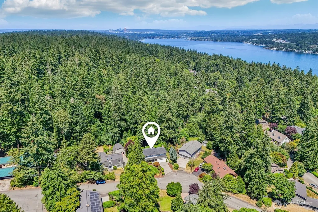 9116 SE 72nd Place Mercer Island WA 98040