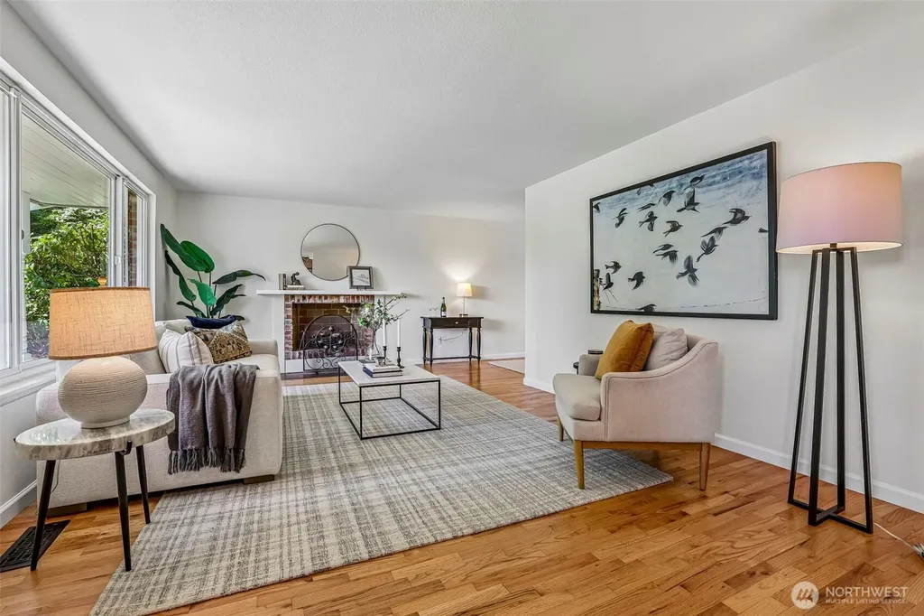 9116 SE 72nd Place Mercer Island WA 98040