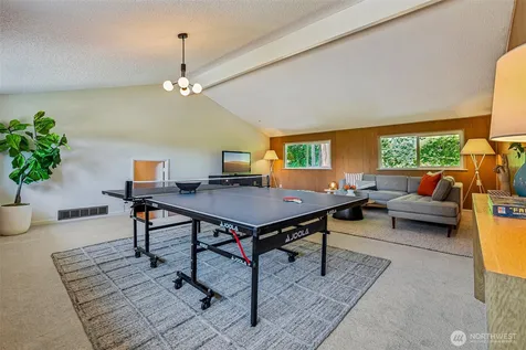 9116 SE 72nd Place Mercer Island WA 98040