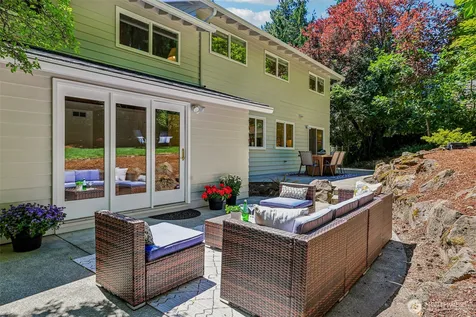 9116 SE 72nd Place Mercer Island WA 98040