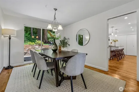 9116 SE 72nd Place Mercer Island WA 98040