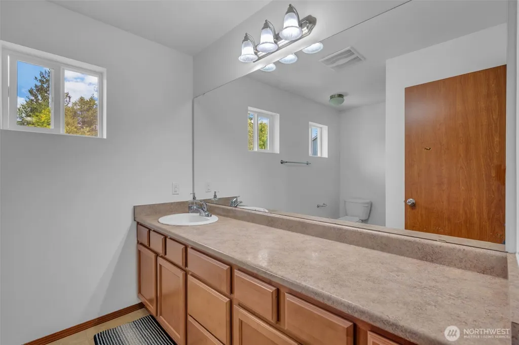 11707 22nd Street SE Lake Stevens WA 98258