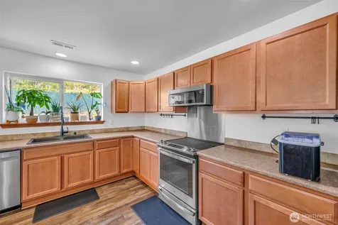 11707 22nd Street SE Lake Stevens WA 98258