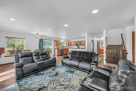 11707 22nd Street SE Lake Stevens WA 98258