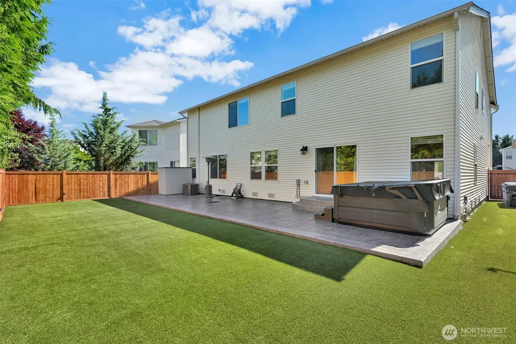 9311 179th E Puyallup WA 98375