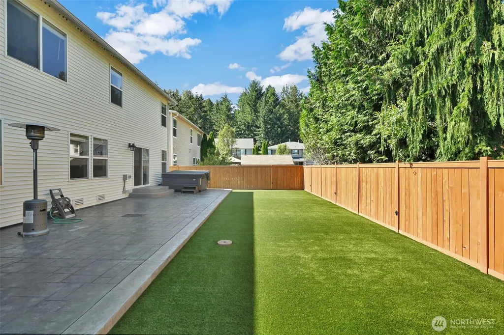 9311 179th E Puyallup WA 98375
