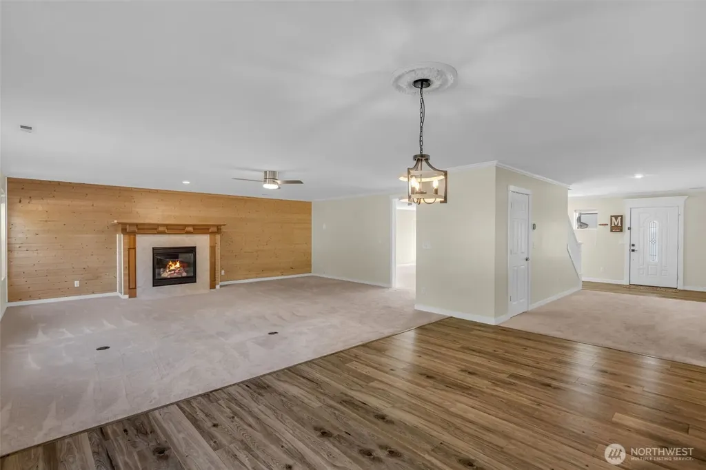 9311 179th E Puyallup WA 98375