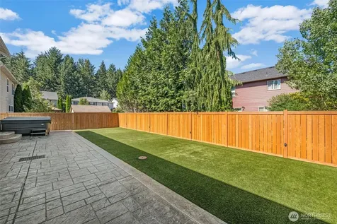 9311 179th E Puyallup WA 98375