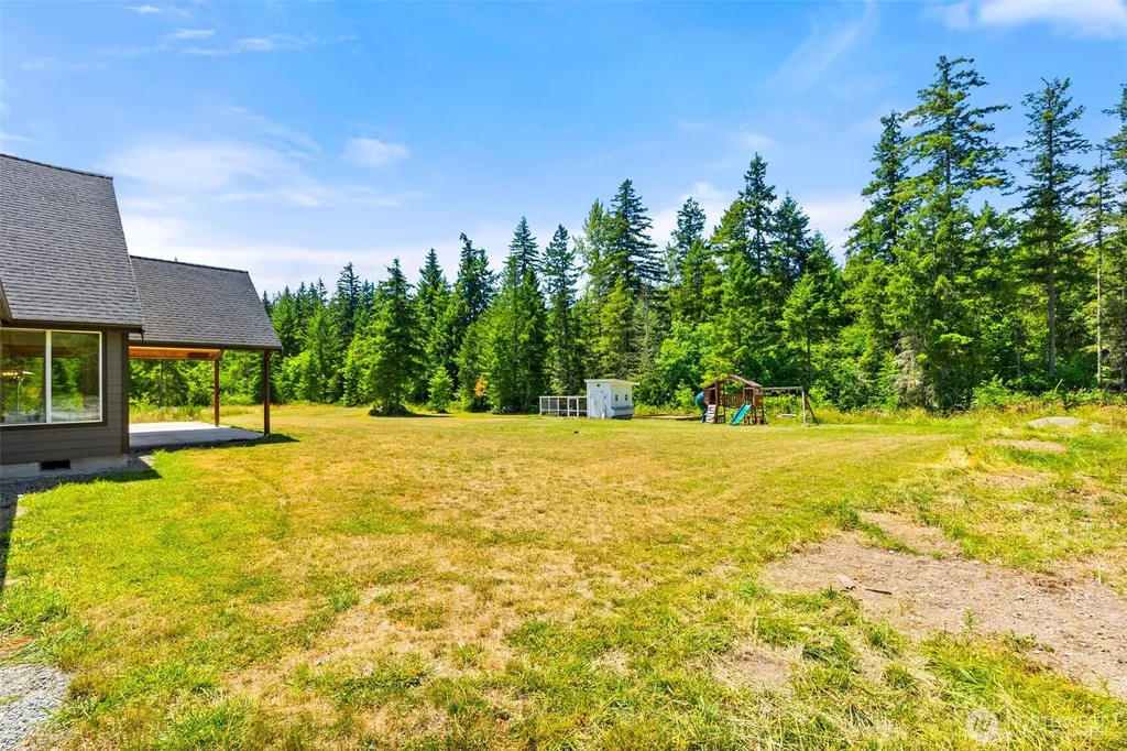 41018 80th Avenue E Eatonville WA 98328