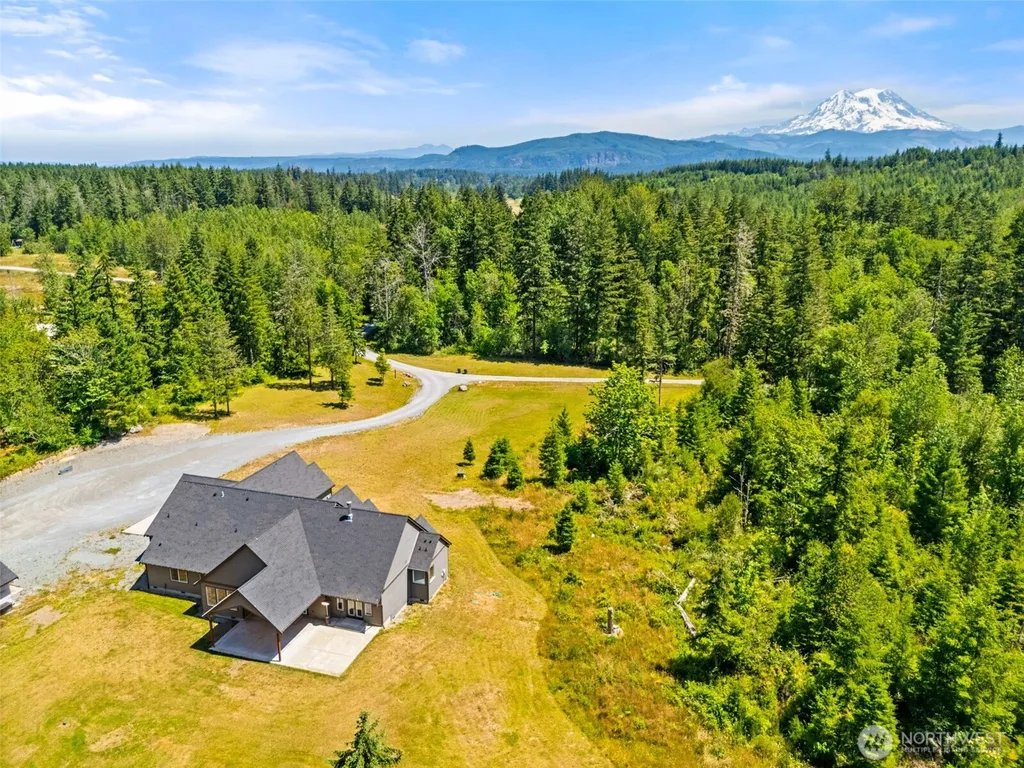 41018 80th Avenue E Eatonville WA 98328