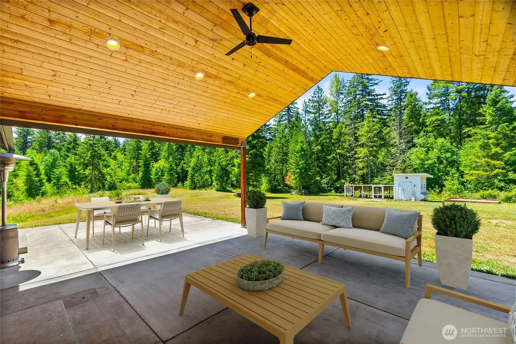 41018 80th Avenue E Eatonville WA 98328