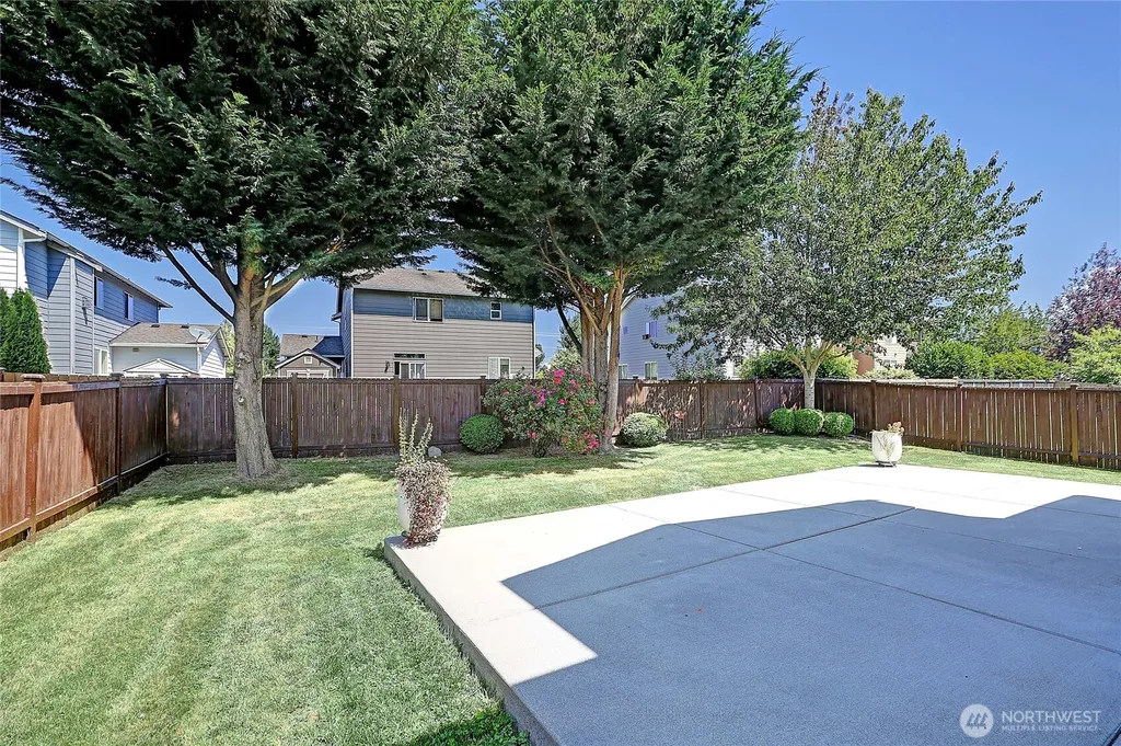 6915 282nd Place NW Stanwood WA 98292