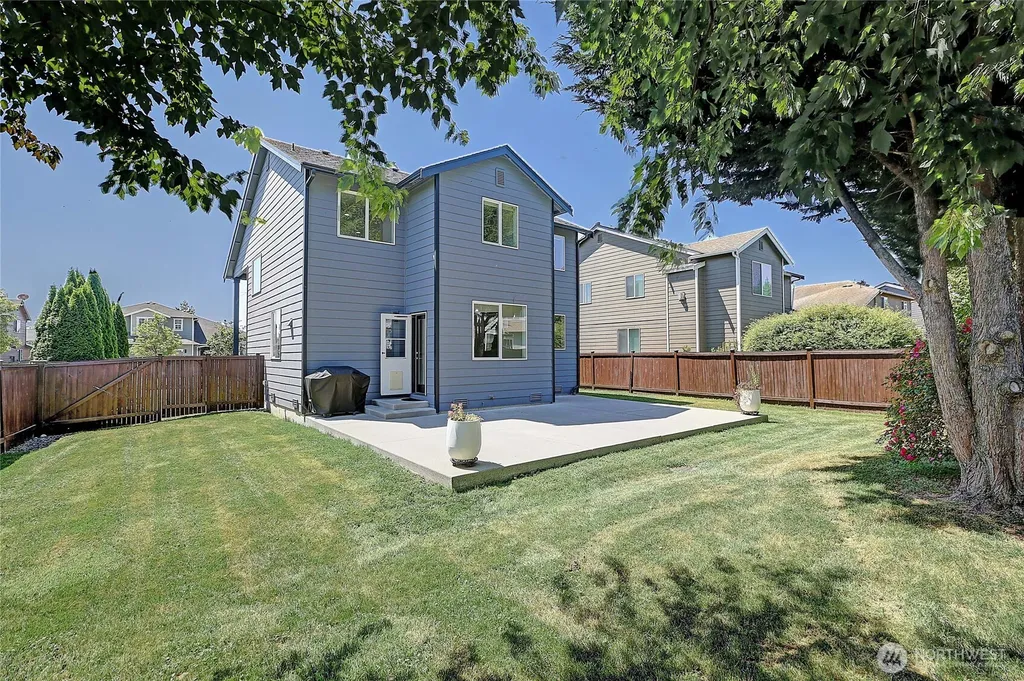 6915 282nd Place NW Stanwood WA 98292