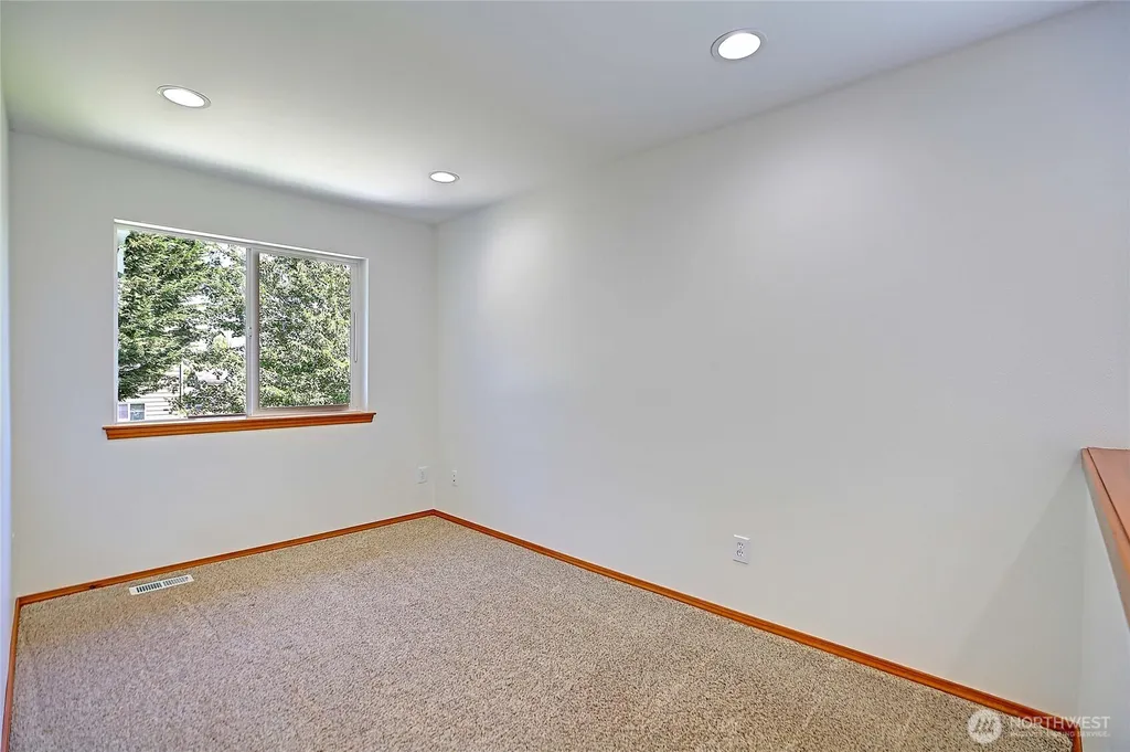 6915 282nd Place NW Stanwood WA 98292