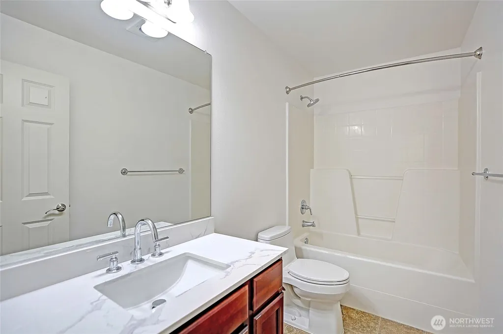 6915 282nd Place NW Stanwood WA 98292