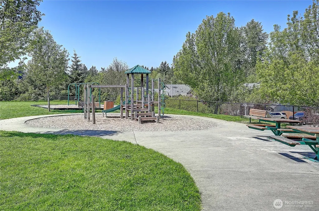 6915 282nd Place NW Stanwood WA 98292