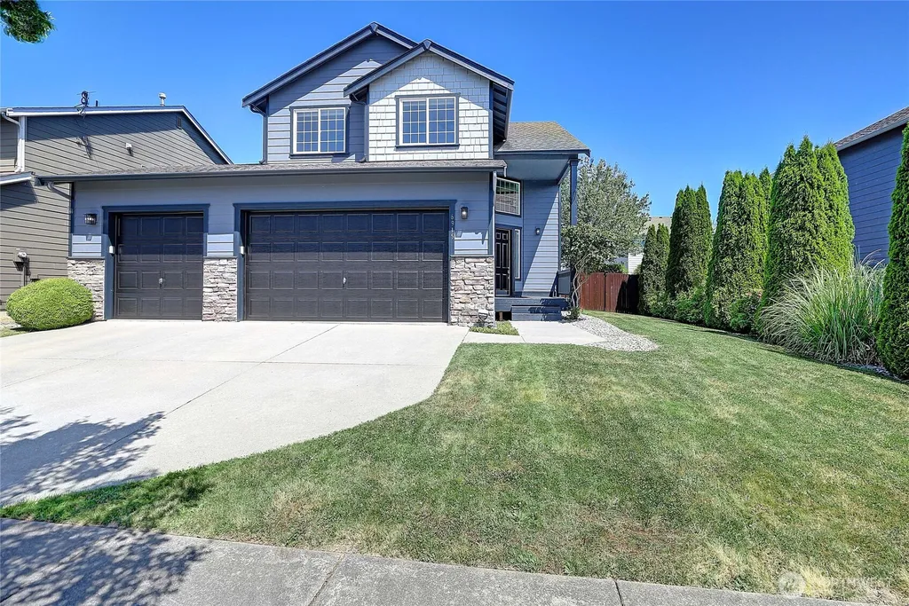 6915 282nd Place NW Stanwood WA 98292