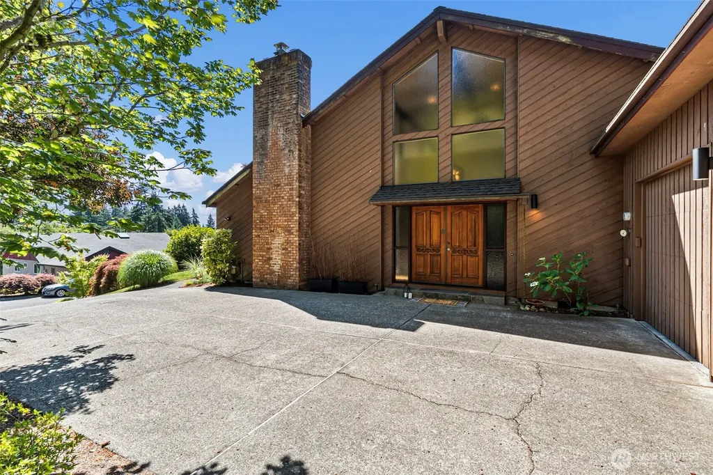 3738 NW Goldcrest Heights Olympia WA 98502