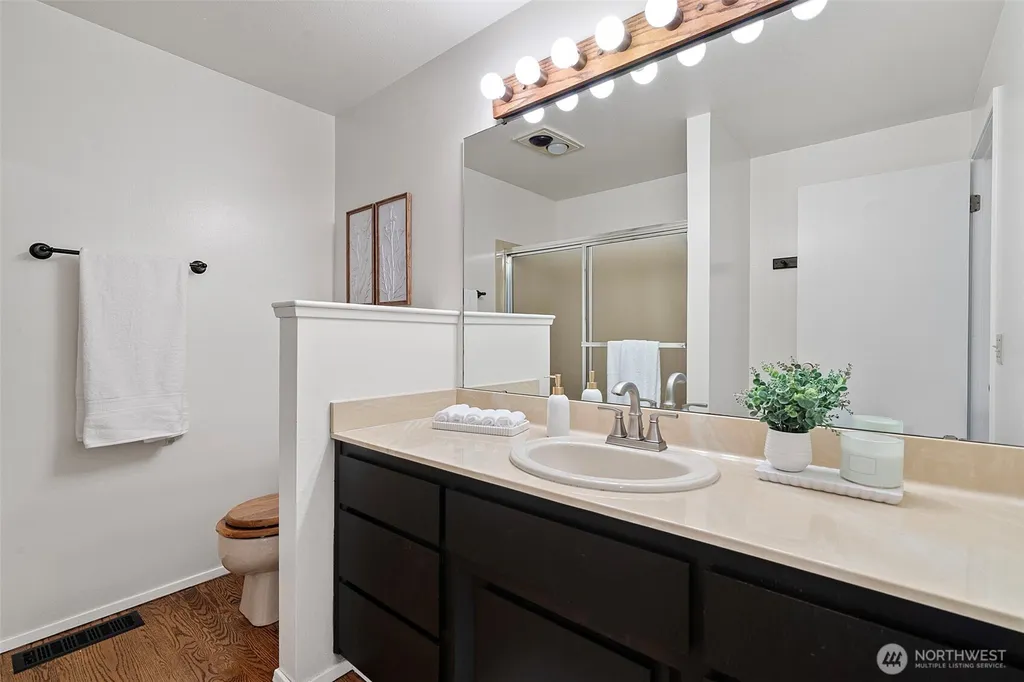3738 NW Goldcrest Heights Olympia WA 98502
