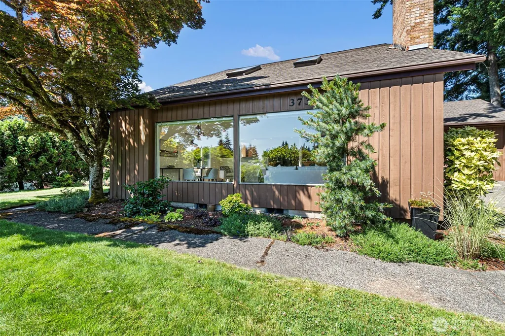 3738 NW Goldcrest Heights Olympia WA 98502