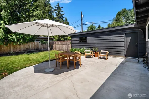 18751 60th Avenue NE Kenmore WA 98028