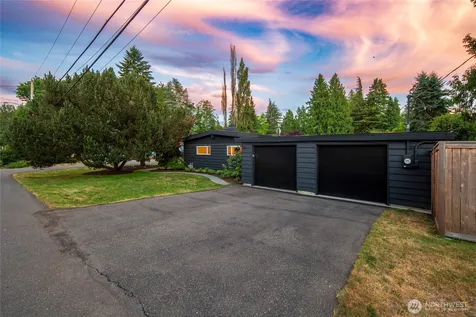 18751 60th Avenue NE Kenmore WA 98028