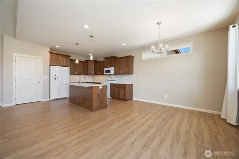 472 Sunny Brooke Lane Chelan WA 98816