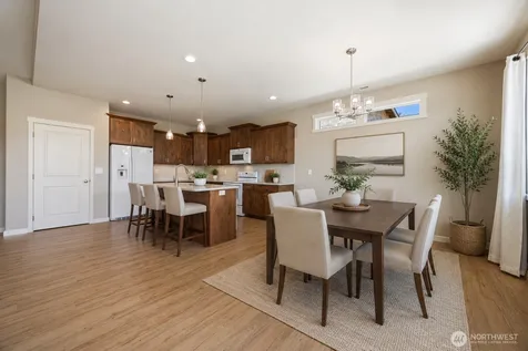 472 Sunny Brooke Lane Chelan WA 98816