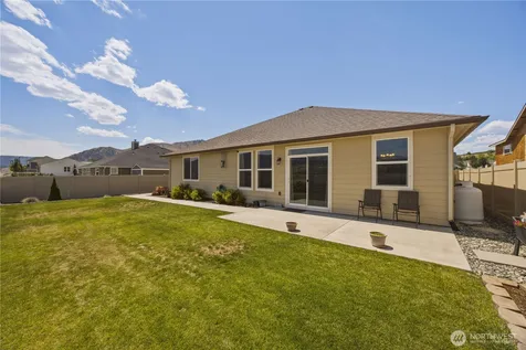472 Sunny Brooke Lane Chelan WA 98816
