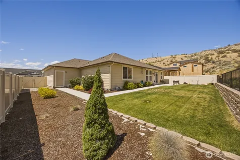 472 Sunny Brooke Lane Chelan WA 98816