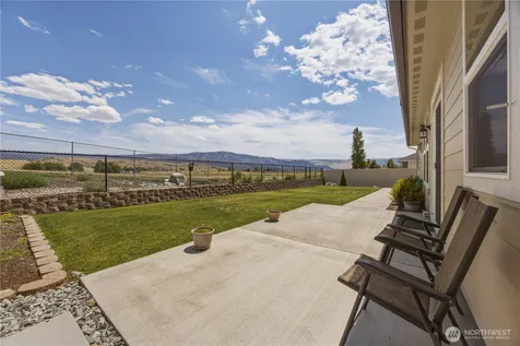 472 Sunny Brooke Lane Chelan WA 98816