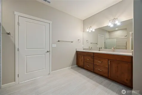 472 Sunny Brooke Lane Chelan WA 98816